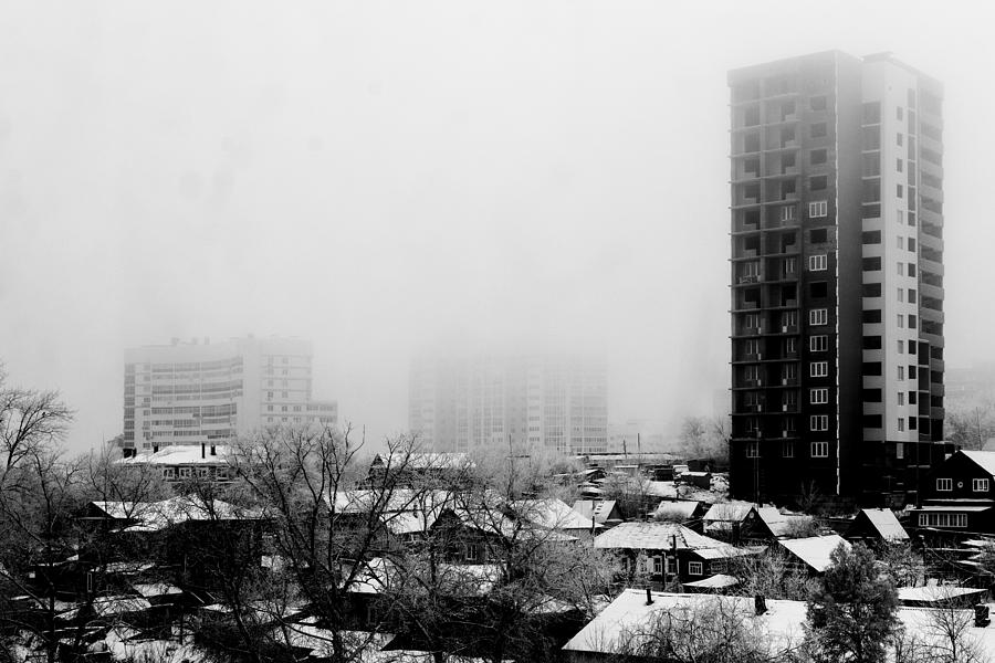 City Apartments Village Homes in Fog Photograph by John Williams