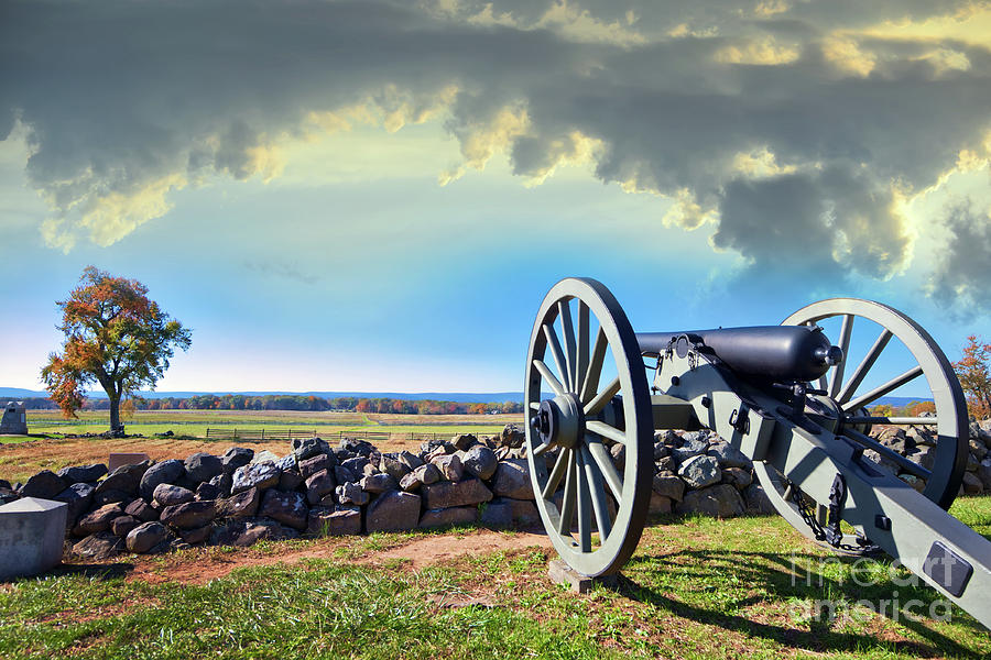 Civil War canon on the Gettysburg battlefield in Autumn near suns Photograph by Patrick Wolf