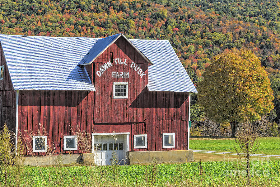 Classic New England Barn in Autumn Photograph by Edward Fielding