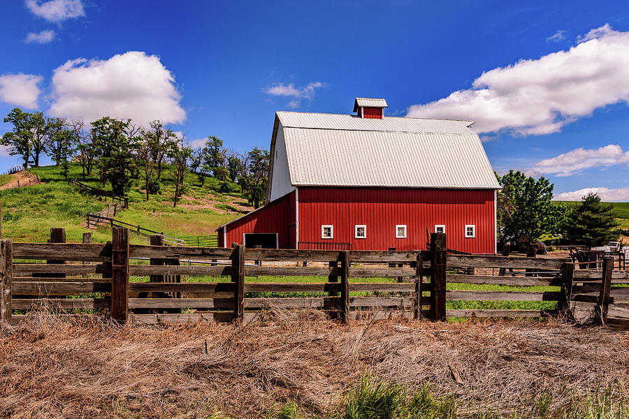 Classic Red Barn - The Palouse - Eastern Washington State ...