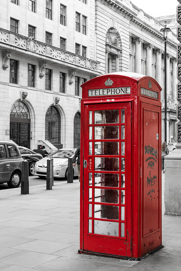 Red Telephone Box in London England Photograph by John Williams