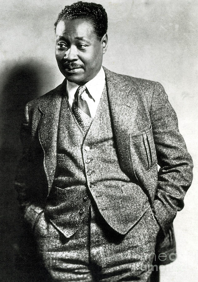 Claude Mckay, Jamaican-american Author Photograph by Science Source