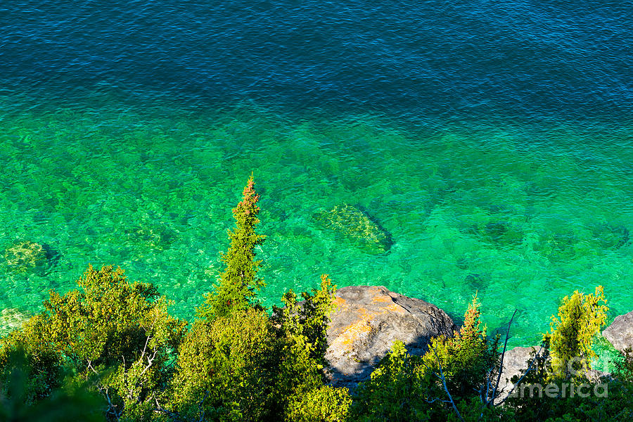 Clear waters of Georgian Bay Photograph by Les Palenik