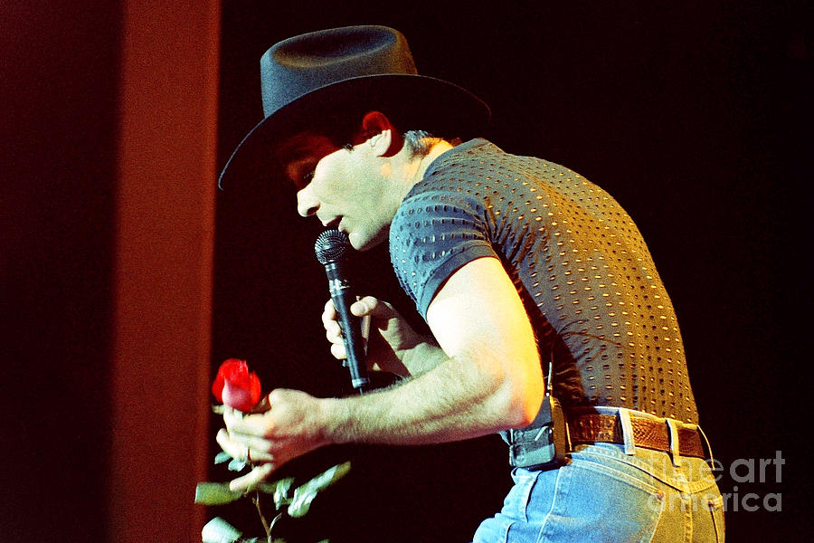 Clint Black Photograph - Clint Black-0836 by Gary Gingrich Galleries