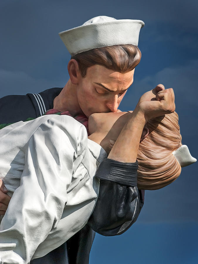 Close-up of Kiss from Unconditional Surrender Sculpture Photograph by Phil Cardamone