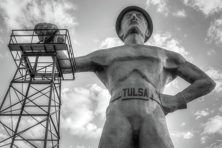 Close Up of Tulsa Driller Statue - Black and White Photograph by Gregory Ballos