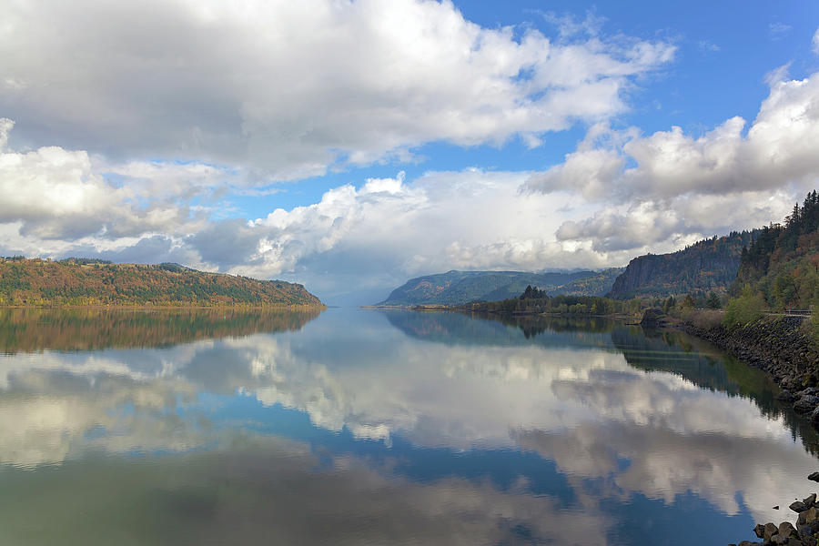 Clouds Reflection on the Columbia River Gorge Photograph by David Gn