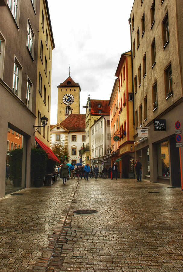 Cobblestoned Streets Photograph by Kathi Isserman