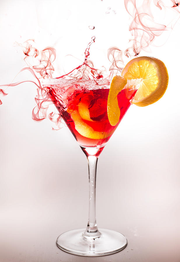 Abstract Photograph - Cocktail  by Ivan Vukelic
