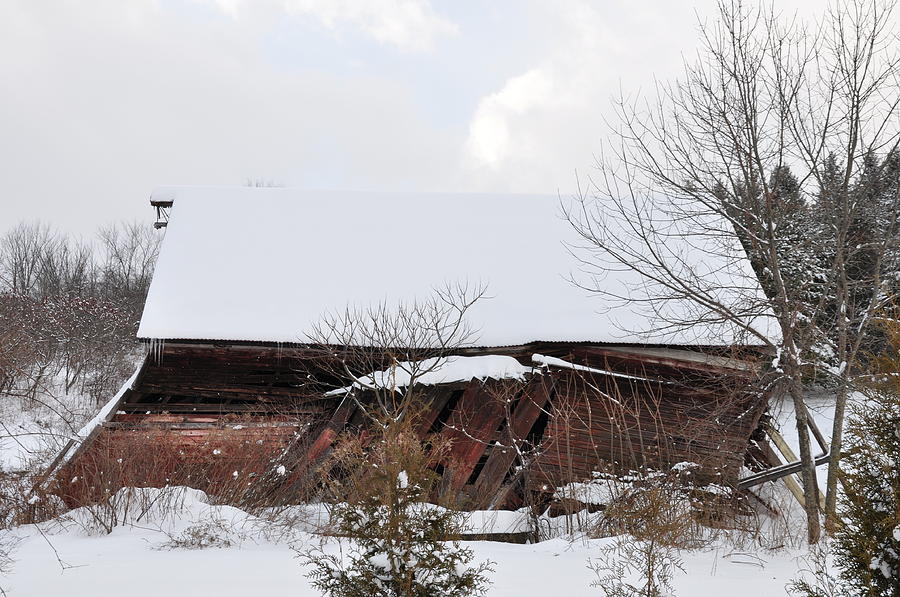 Collapsing Barn near Saratoga Battlefield Digital Art by Robert Habermehl