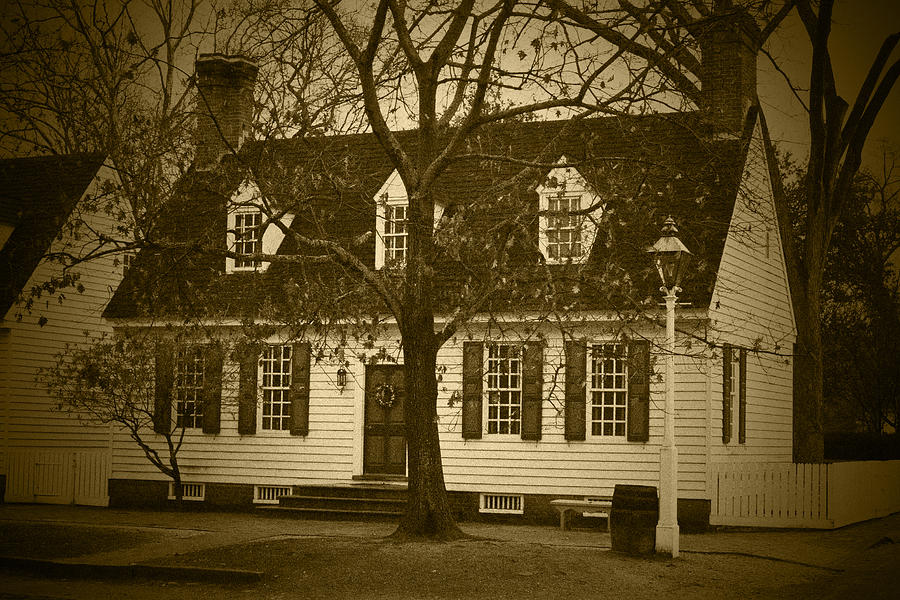 Colonial House - BW Photograph by Lou Ford