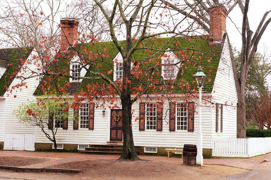 Colonial House Photograph by Lou Ford