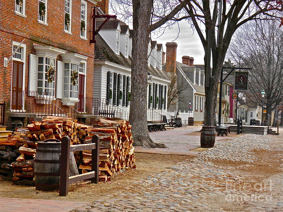 Colonial Williamsburg Photograph - Colonial Street Scene by Eugene Desaulniers