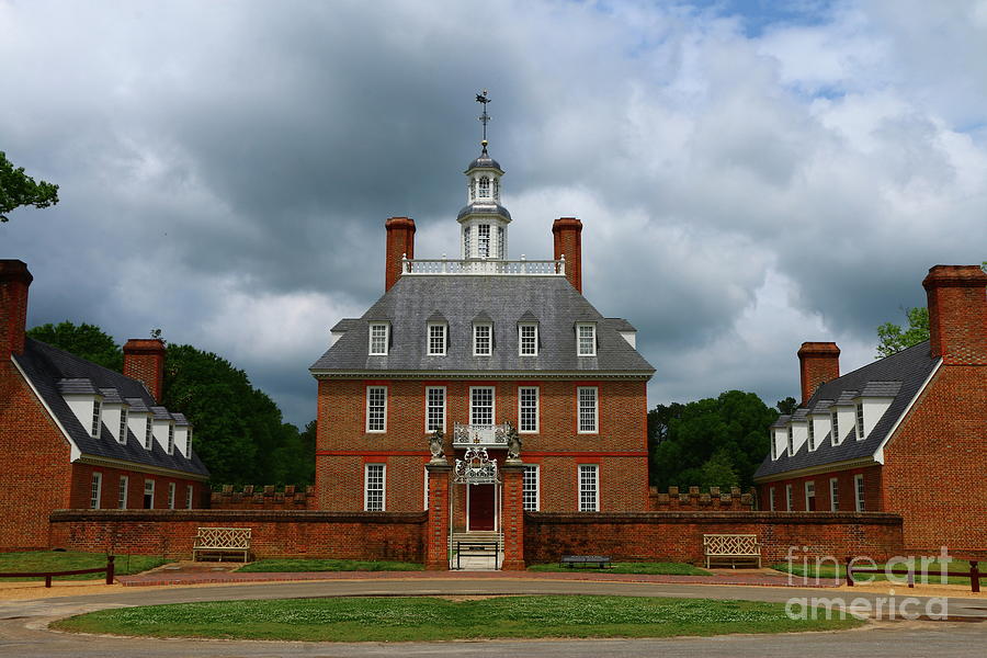 Colonial Williamsburg  Governers Palace  Photograph by Christiane Schulze Art And Photography