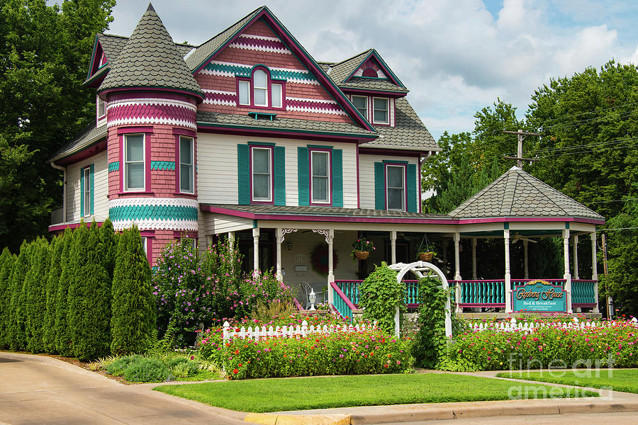 Colorful Bed and Breakfast Photograph by Bob Phillips