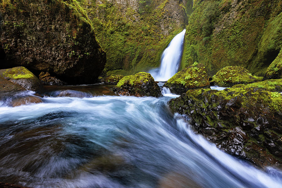 Spring Photograph - Columbia Cascade by Mike Lang