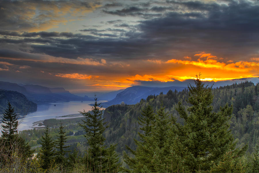 Mountain Photograph - Columbia River Gorge Sunrise by David Gn