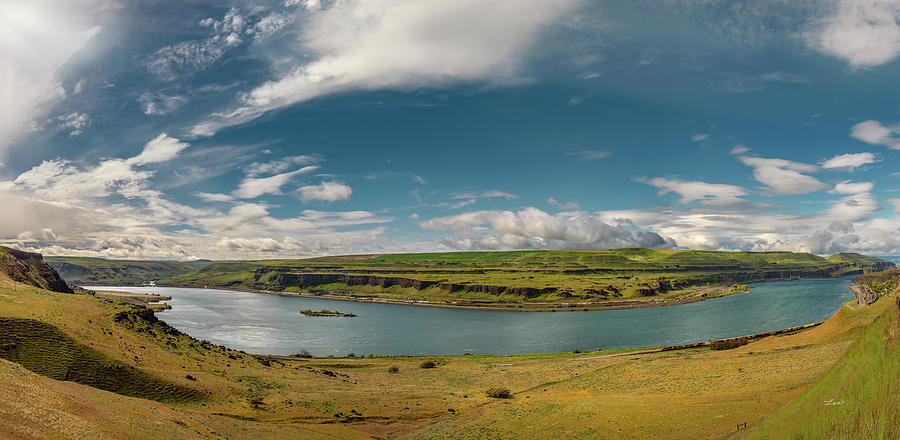 Columbia River Panoramic Mixed Media by Lee Doyle - Fine Art America