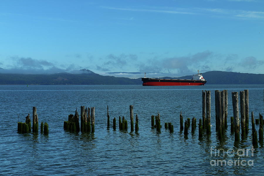 Columbia River Scene Photograph by Christiane Schulze Art And Photography