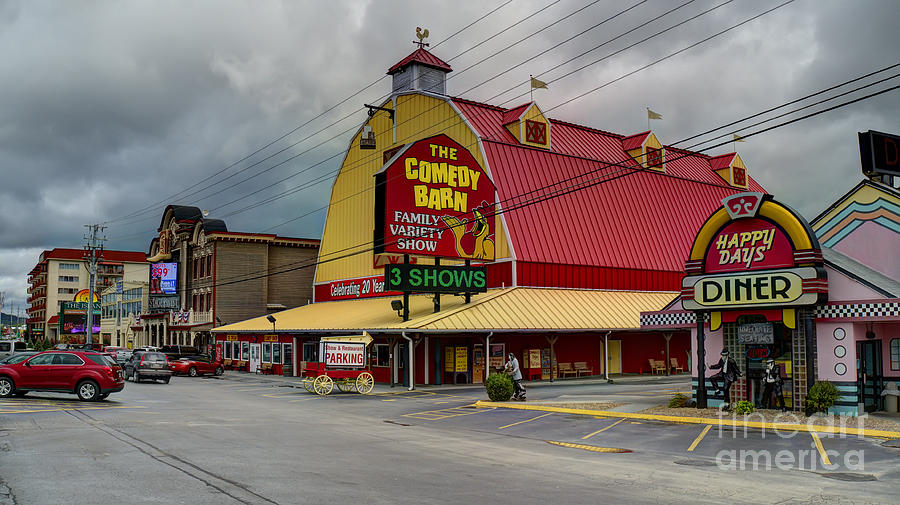 Comedy Barn Pigeon Forge Photograph by Ules Barnwell