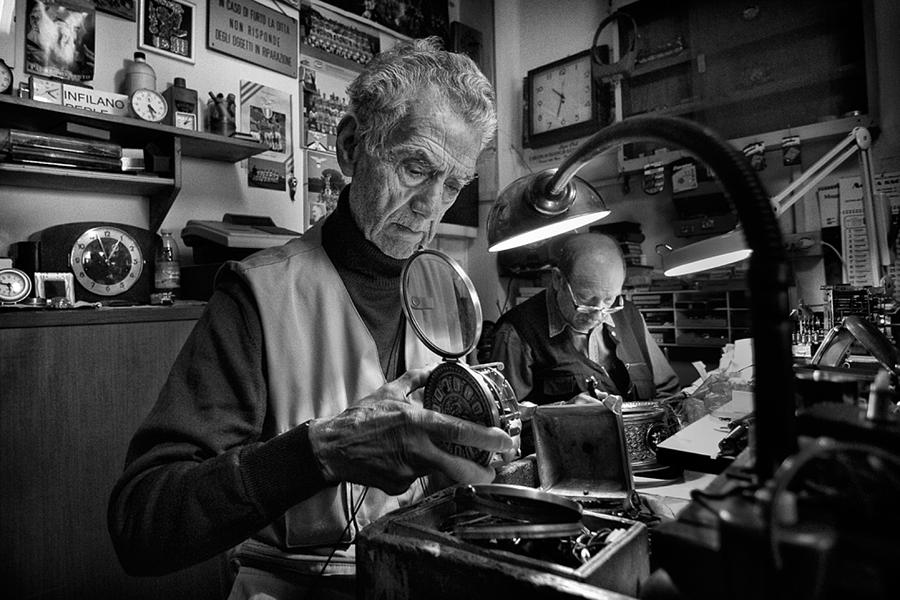 Black And White Photograph - Concentration. by Antonio Grambone