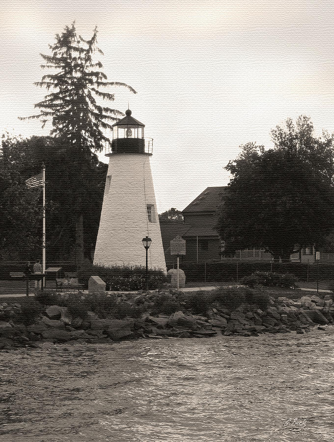 Concord Point Lighthouse Photograph by Gordon Beck