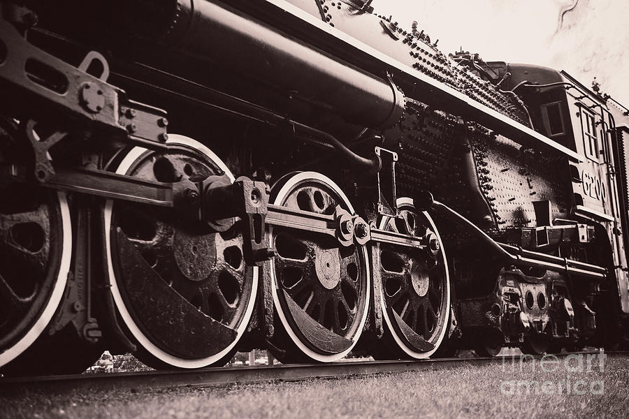 Confederation Steam Locomotive 6200 - View-3 Photograph