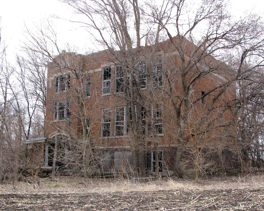 Abandon Buildings Photograph - Consolidated School District by Gary Gunderson