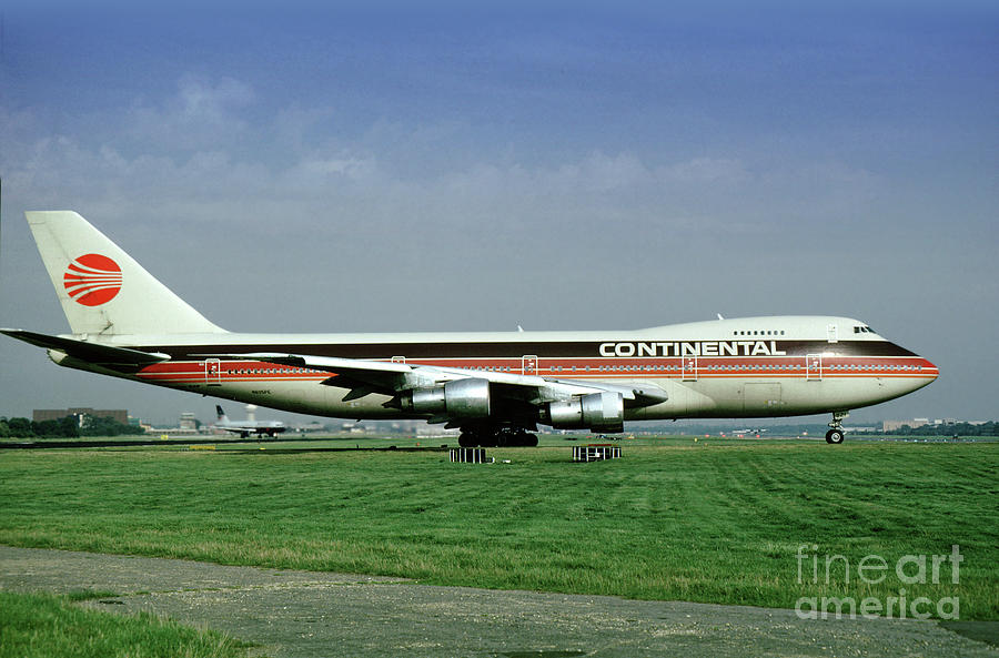 Continental Airlines Boeing 747-243B, N605PE, October 1988 Photograph by Wernher Krutein