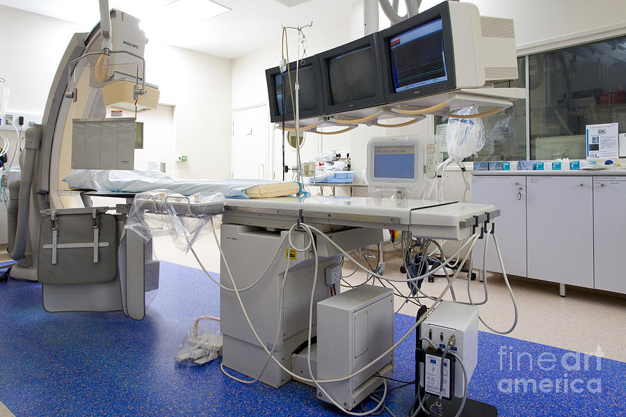 Coronary Angiography Room Photograph by Frdrik Astier