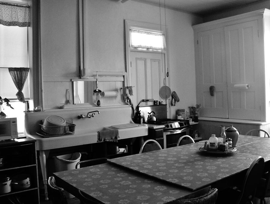 Country Kitchen of St. Mary's Art Center Photograph by Peggy Leyva ...