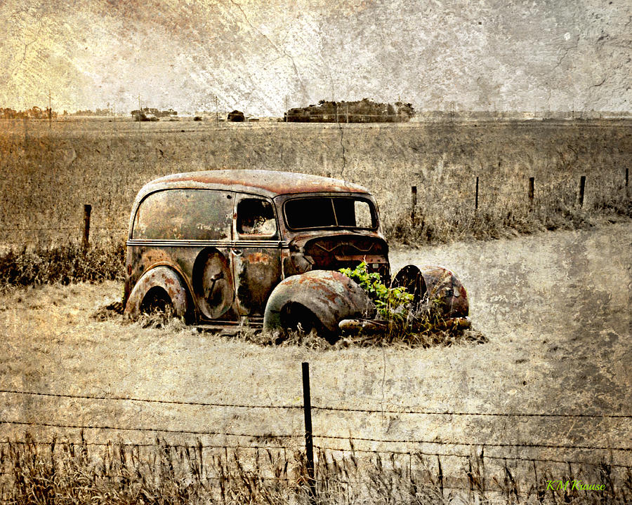 Country Rust Bucket Photograph by Kathy M Krause