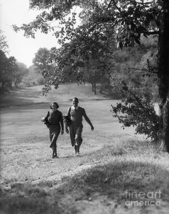 Couple Out Golfing, C.1930s Photograph by H. Armstrong Roberts/ClassicStock