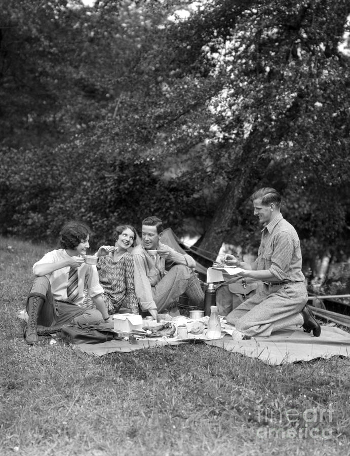 Couples Picknicking, C.1920s Photograph by H. Armstrong Roberts/ClassicStock