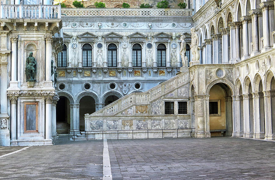 Courtyard at the Doge Palace Photograph by Dave Mills