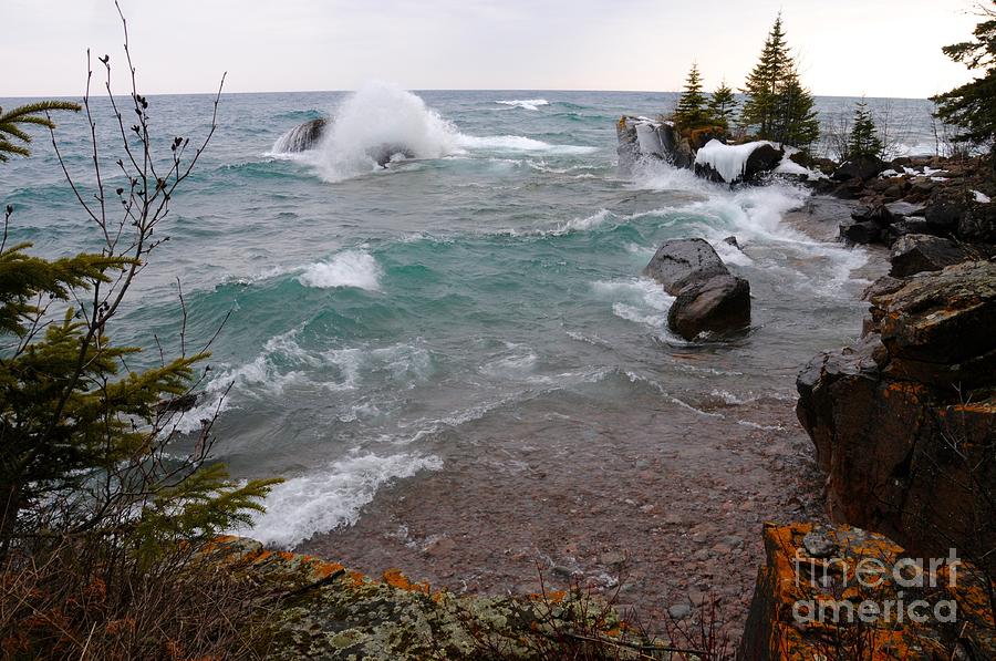 Cove of Superior Waves Photograph by Sandra Updyke
