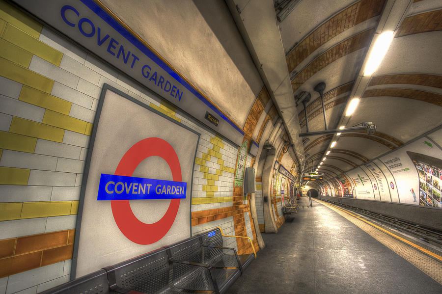 Covent Garden Tube Station Photograph by David Pyatt