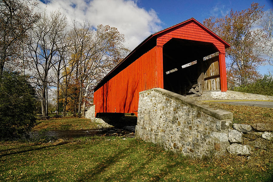 Covered Bridge at Poole Forge Photograph by William Jobes