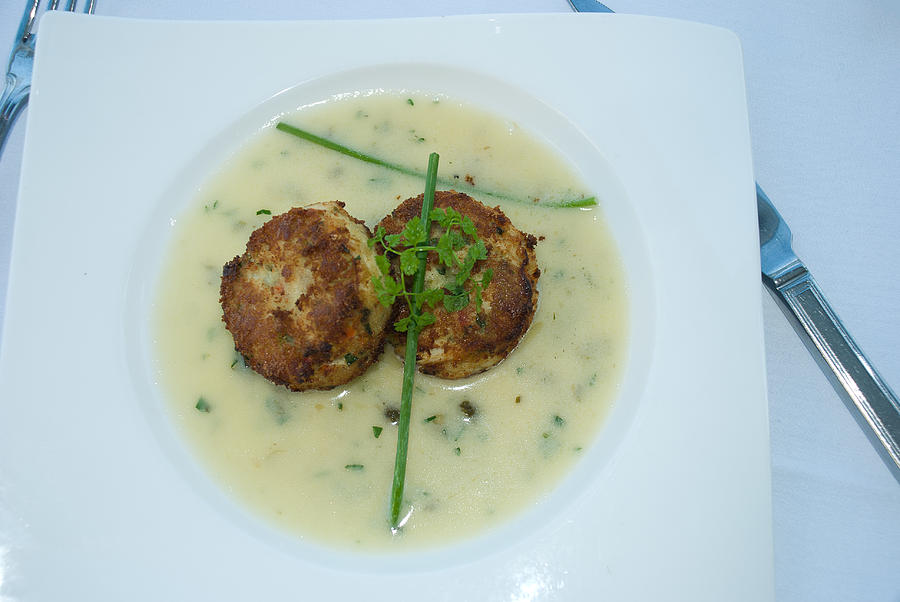 Crab Cakes Photograph by Joseph Hollingsworth