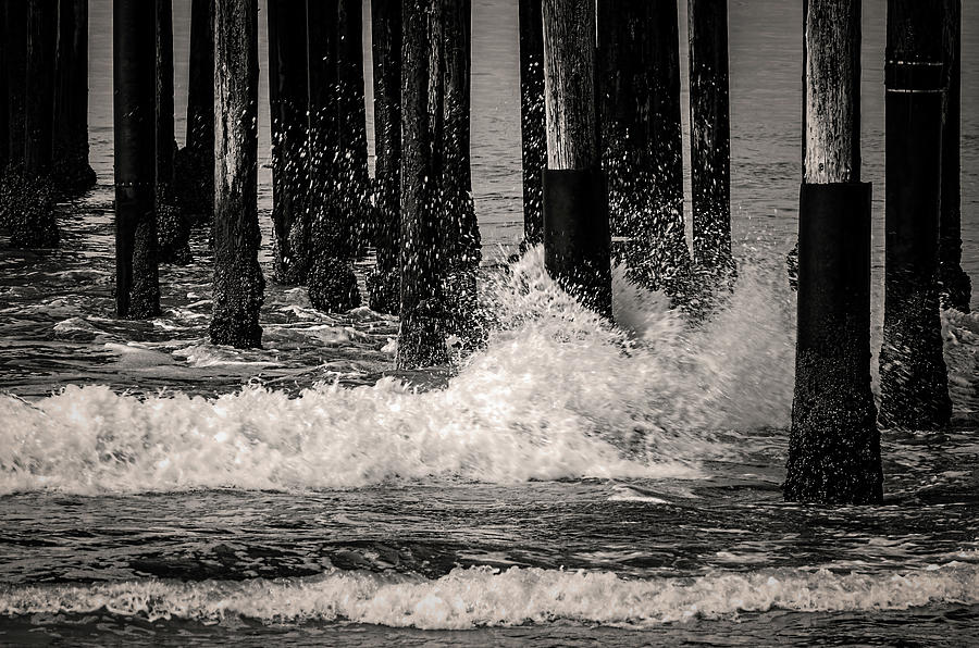 Crashing Waves Photograph by Ken Mickel