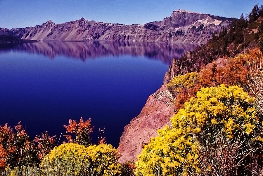 Crater Lake Oregon Photograph by Roberta Kayne