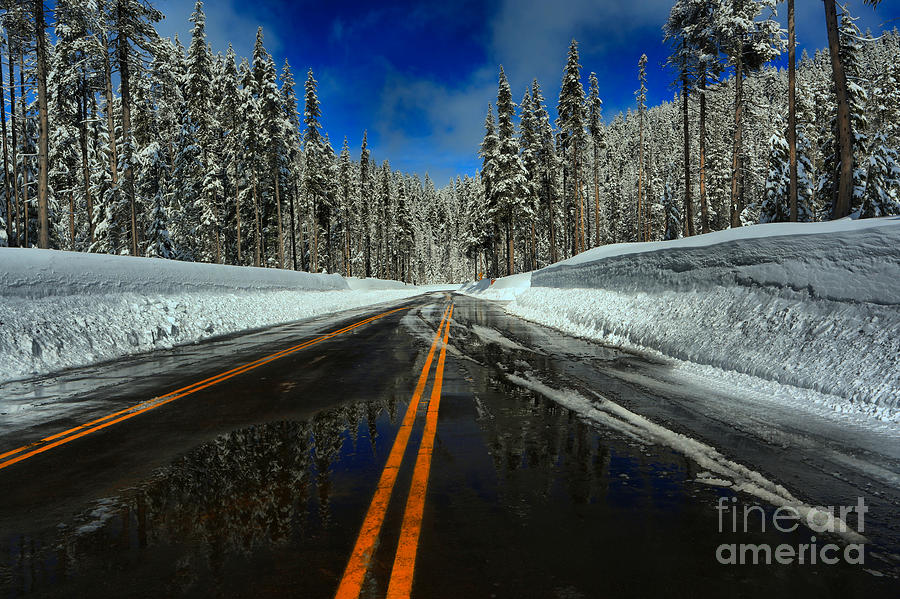 Crater Lake Winter Entrance Photograph by Adam Jewell
