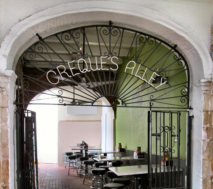 Creques Alley Photograph by Lin Grosvenor