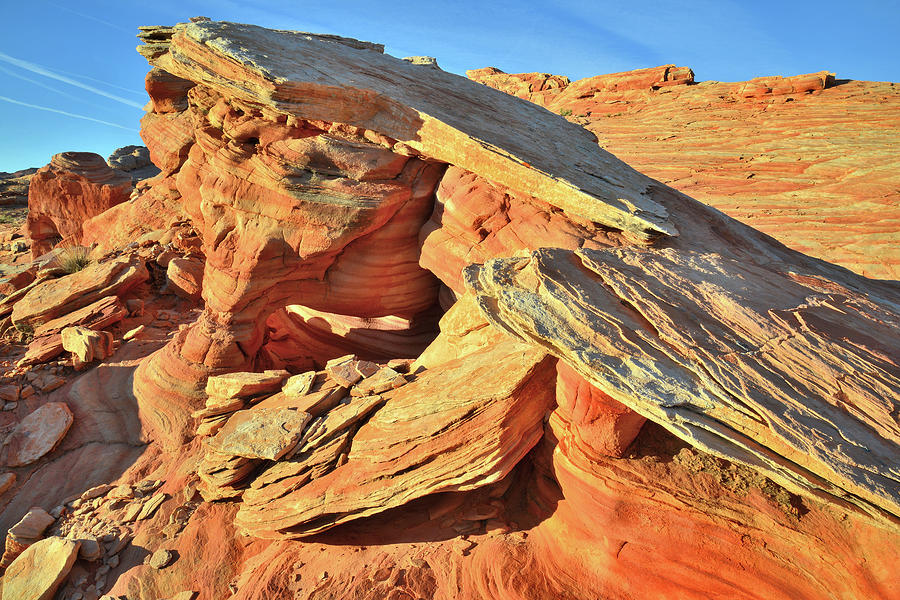 Crest of Sandstone in Valley of Fire Photograph by Ray Mathis