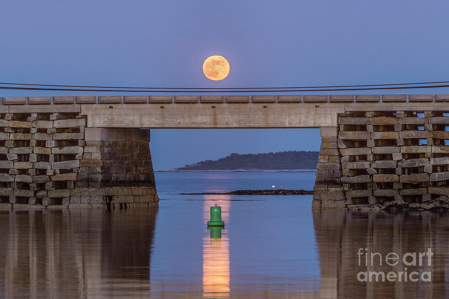 Cribstone Bridge Full Moon Moonrise Photograph by Craig Shaknis