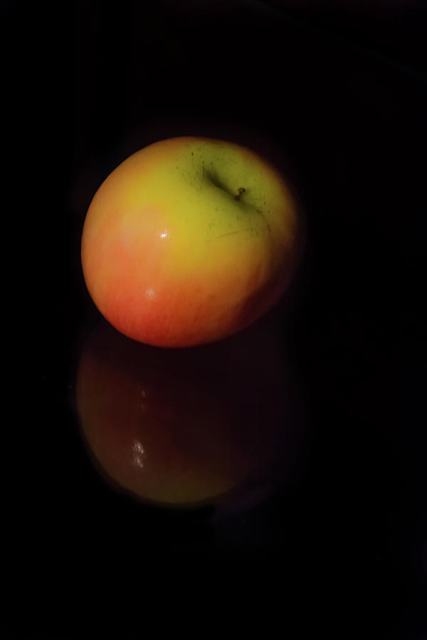 Crisp Apple Photograph by Pamela Williams
