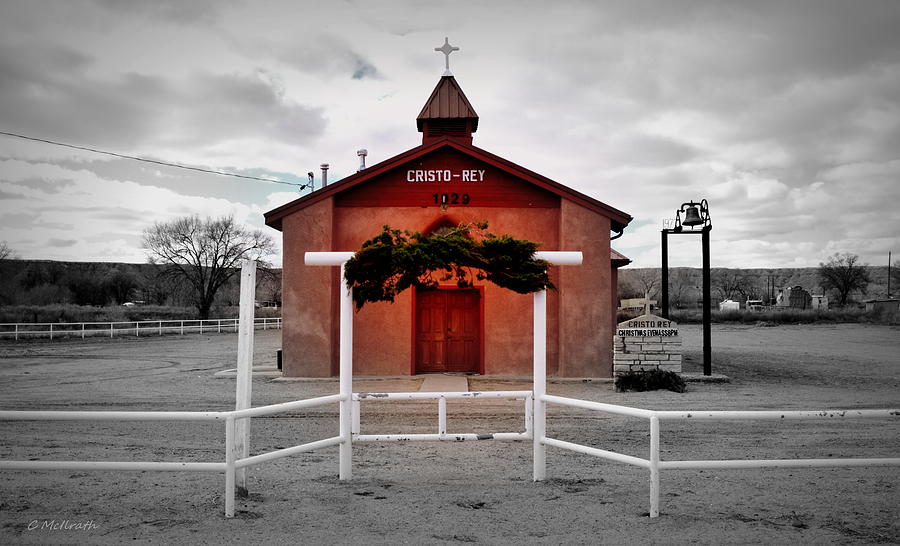 Cristo Del Rey Church Photograph