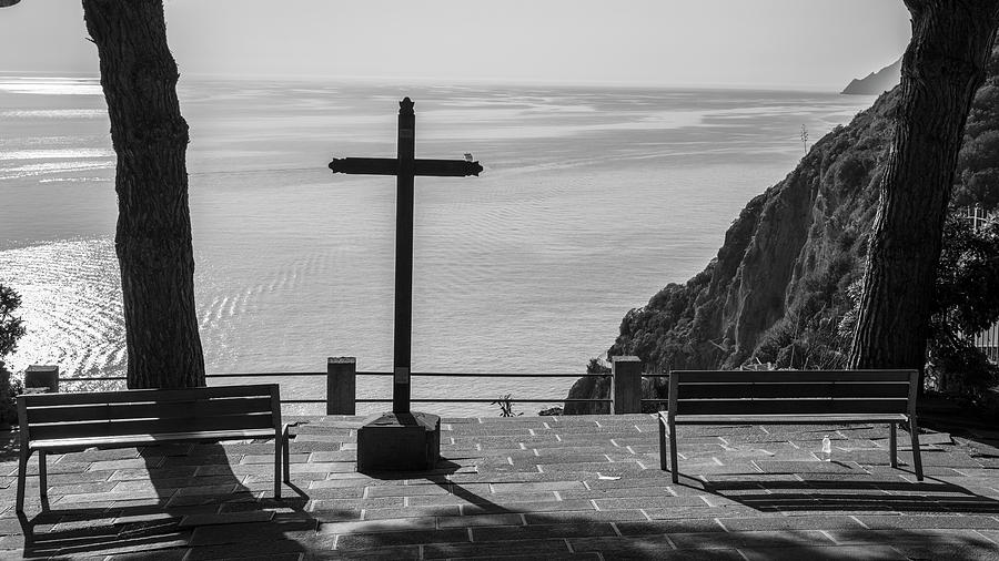 Cross in Riomaggiore Italy Photograph by John McGraw