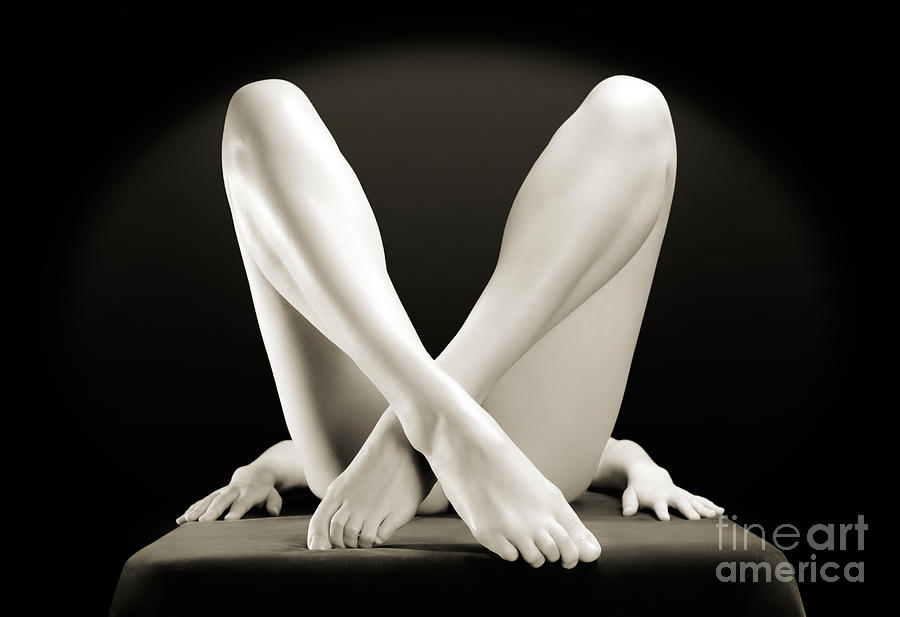 Abstract Photograph - Crossed Legs by Maxim Images Exquisite Prints