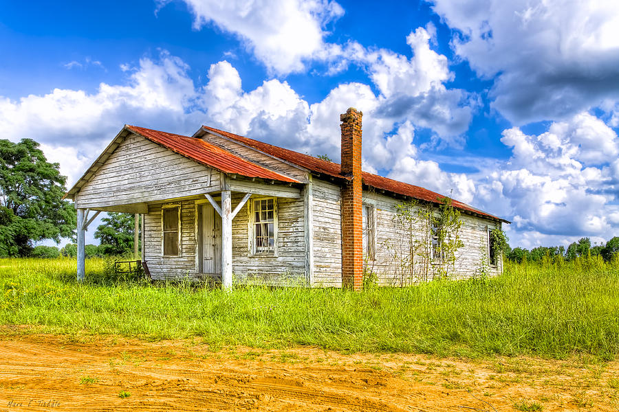 Crossroad Store - Rural Georgia Landscape Photograph by Mark Tisdale